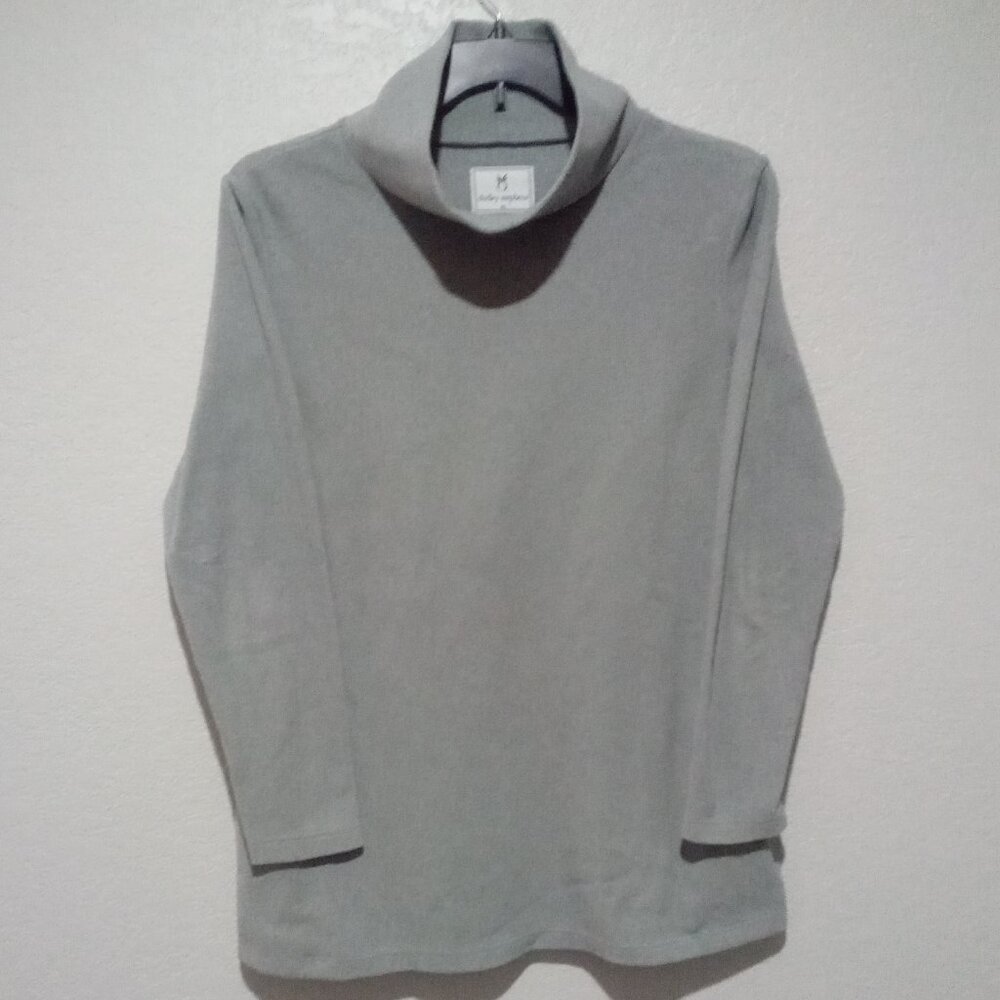 Dudley Stephens Women's Fleece Turtleneck New w/o tags